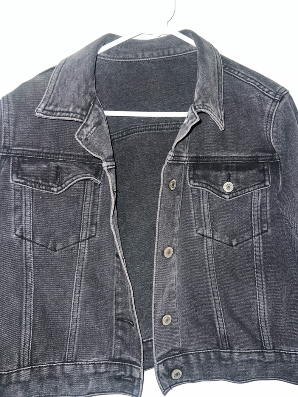 Cropped Denim Jacket - Picture 2 of 4